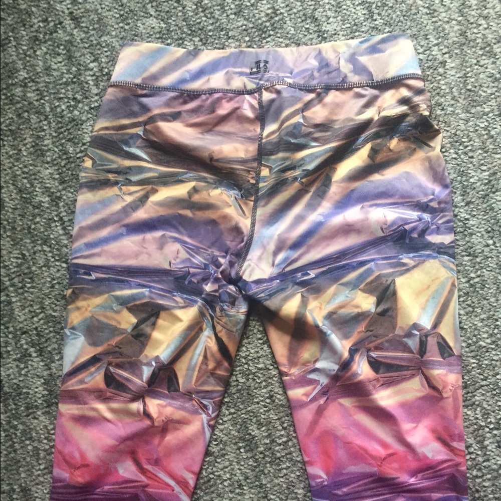 Running Capris - Picture 2 of 3