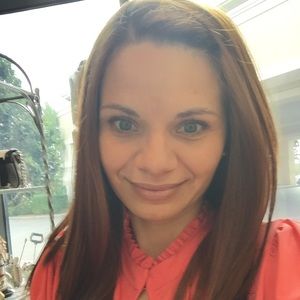 Meet your Posher, Corina