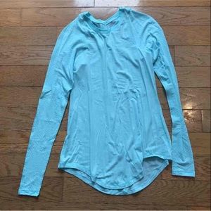 Lululemon size 4 blue long sleeve top