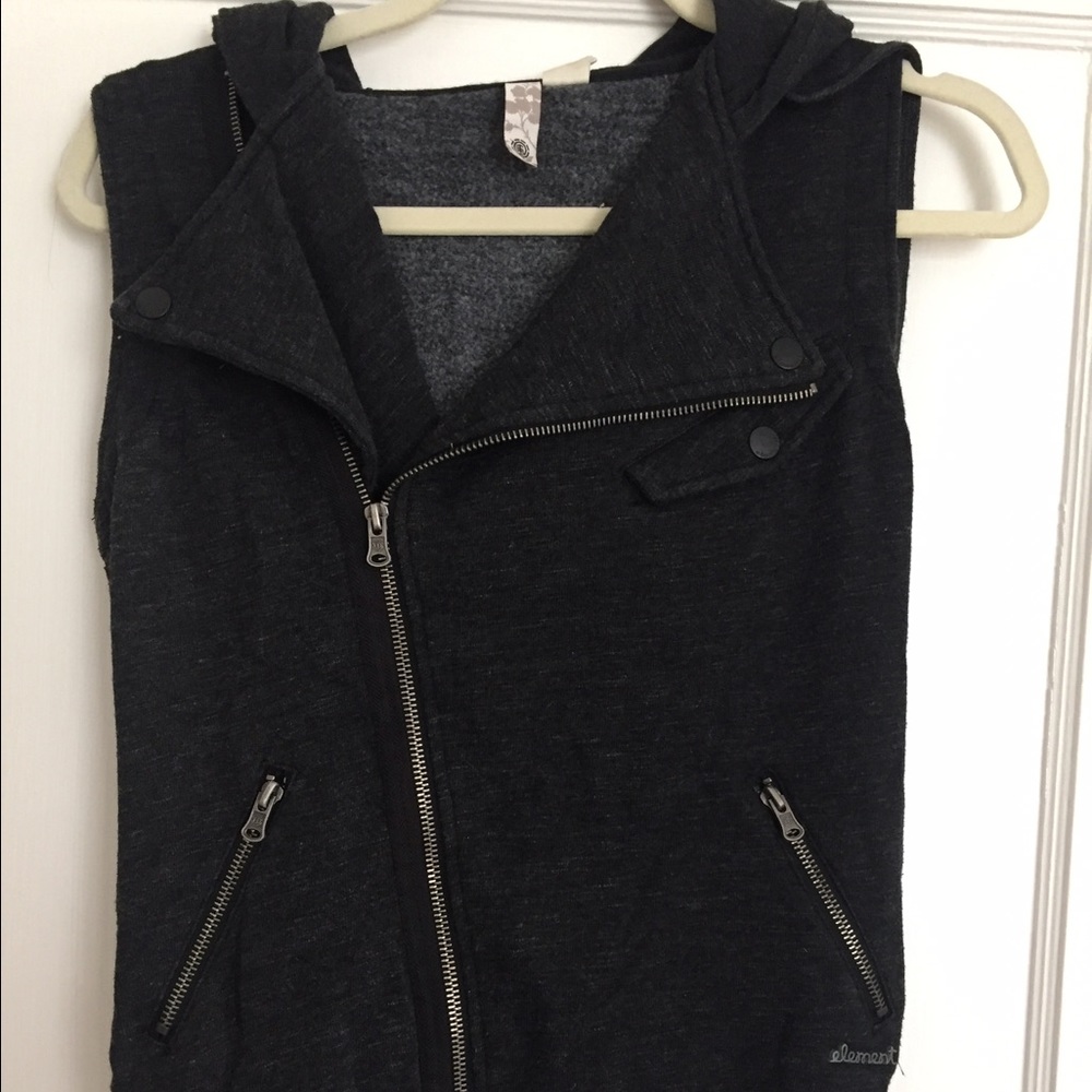 Element Vest