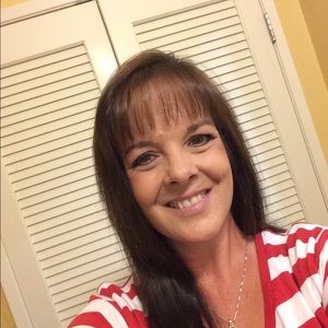 Meet your Posher, Dana