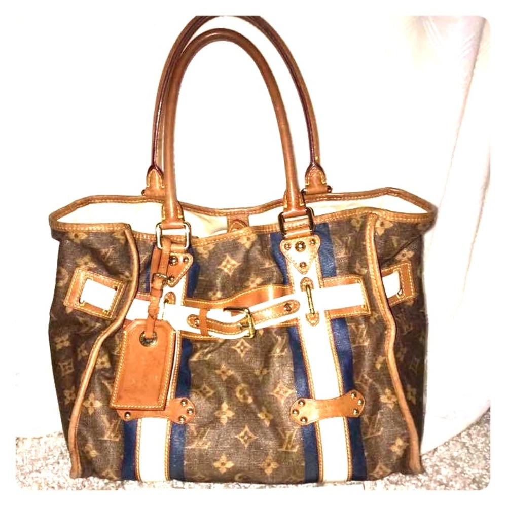 Sold on fb.Louis Vuitton Ltd Edition Tisse Rayure