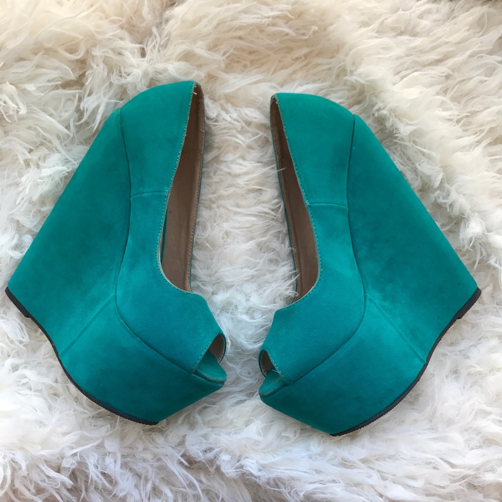 ❌CLOSET CLEANING- MAKE OFFER ❌ Peep Toe Platforms