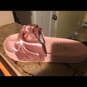 Puma fenty Rihanna slides authentic