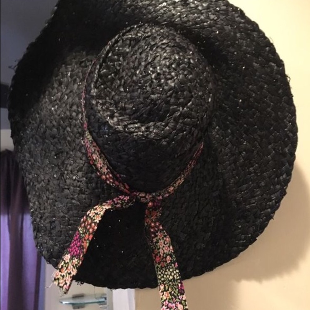 Betsey Johnson Hat