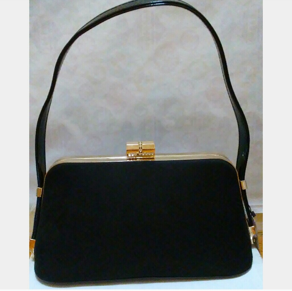 ⭐SALE NEW Fancy Black & Gold Purse⭐