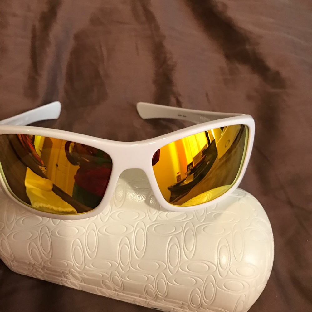 Oakley Shades in excellent condition