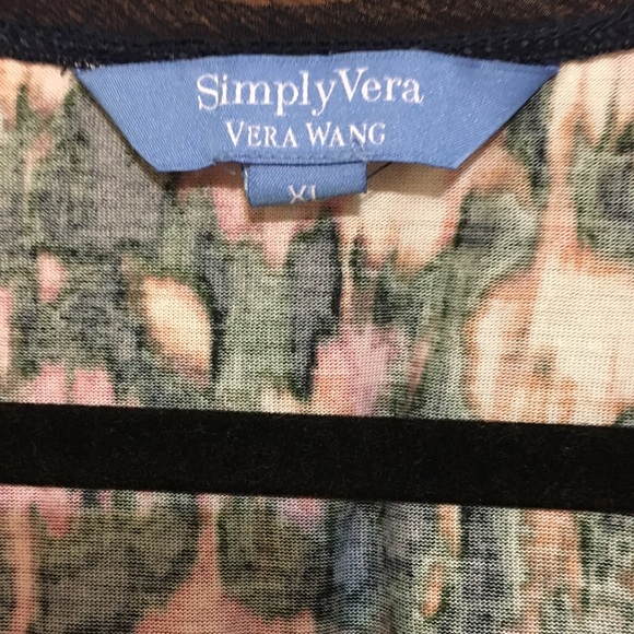 Sleeveless Tunic - Picture 3 of 4