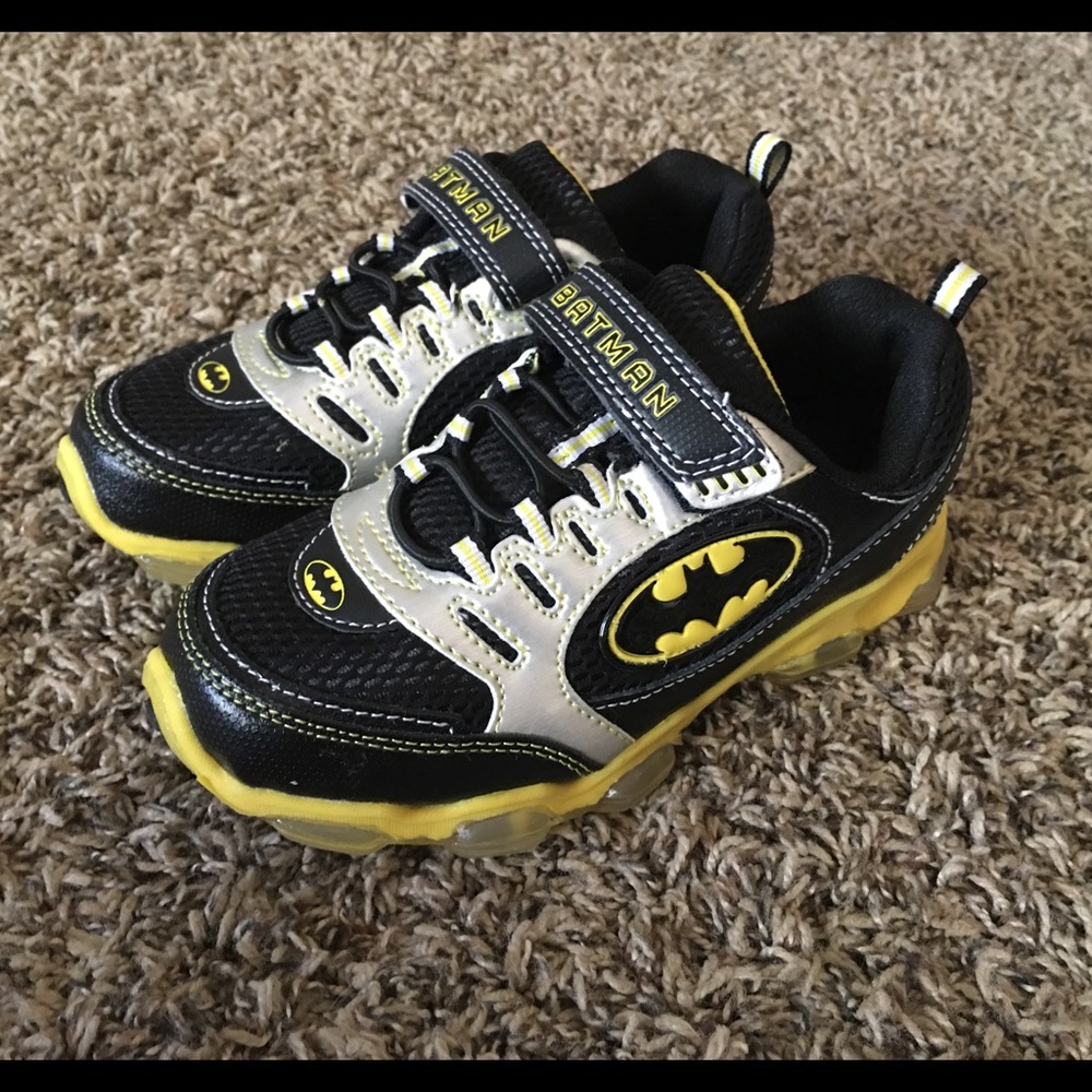 Stride Rite Batman Shoes size 13 New Light Up