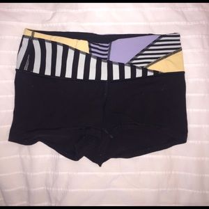Lululemon hot yoga shorts