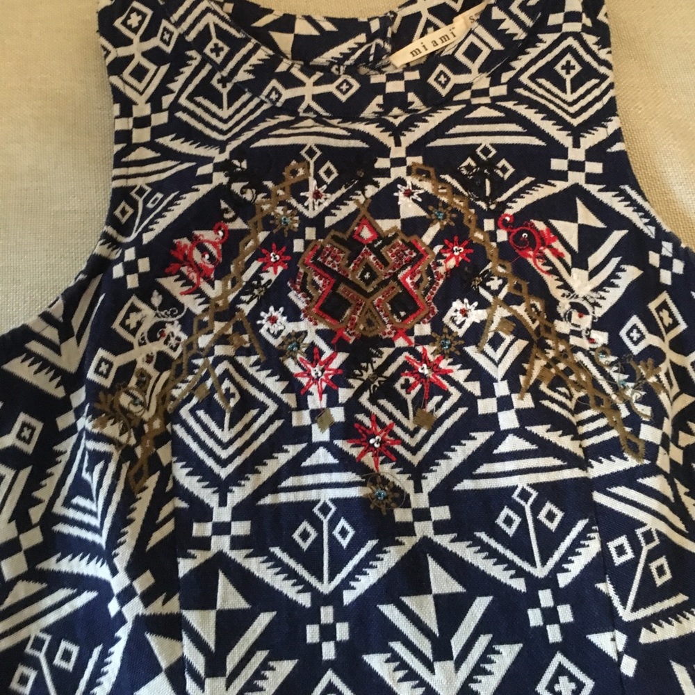 Women's embellished dress Size Small - Picture 2 of 6