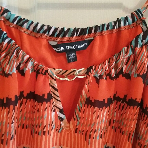 **** SOLD **** Orange print tunic - Picture 2 of 2