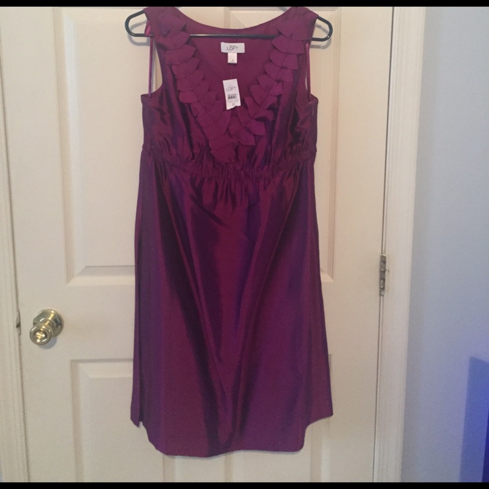 magenta v-neck dress w/ beautiful neckline detail