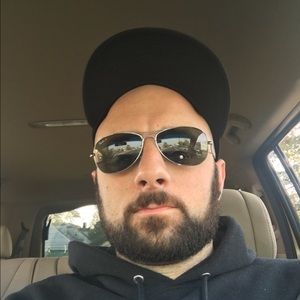 Meet your Posher, Tom