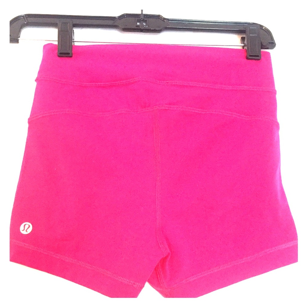Lululemon booty short