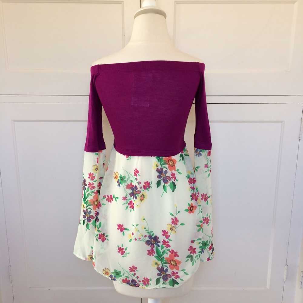 WEEKEND SALE!!!! Off-Shoulder Floral Top - Picture 5 of 8