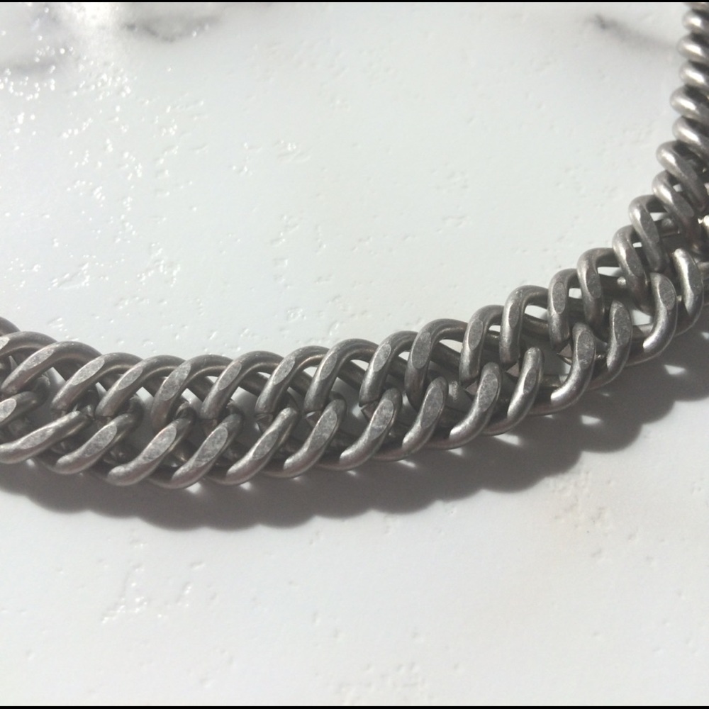 Thick silver chain fashion necklace