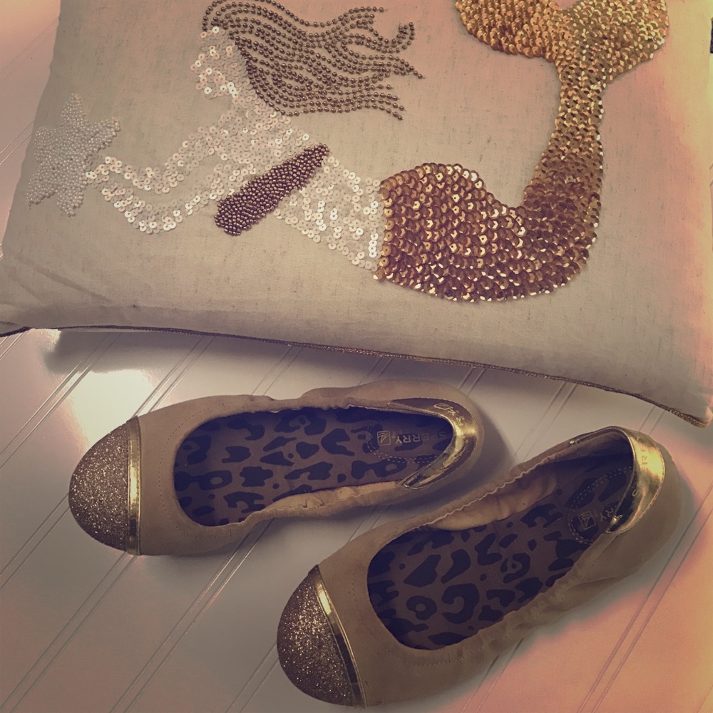 Sperry Top-sider gold and tan suede comfy flats