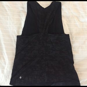 Lululemon muscle tank with silverescent