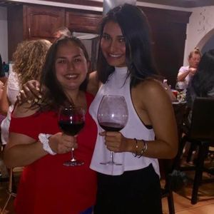 Meet your Posher, Ajia