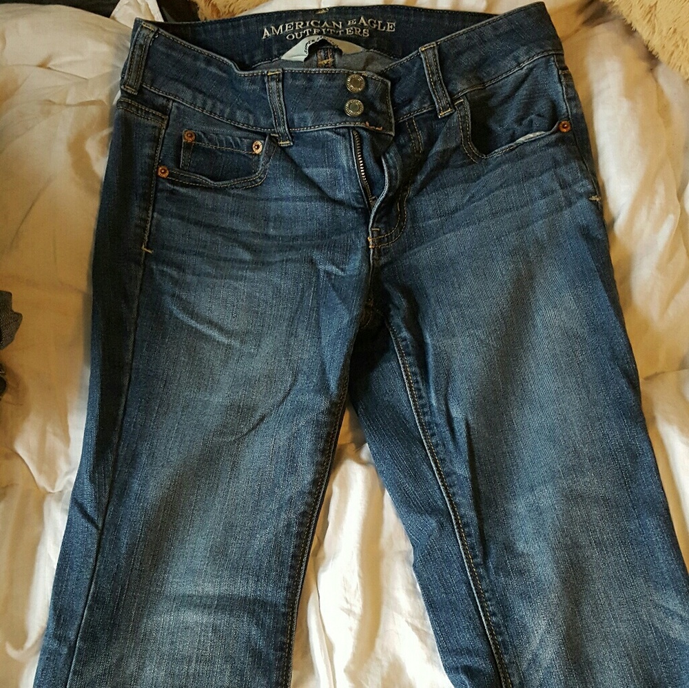Size 4 American Eagle "short" jeans