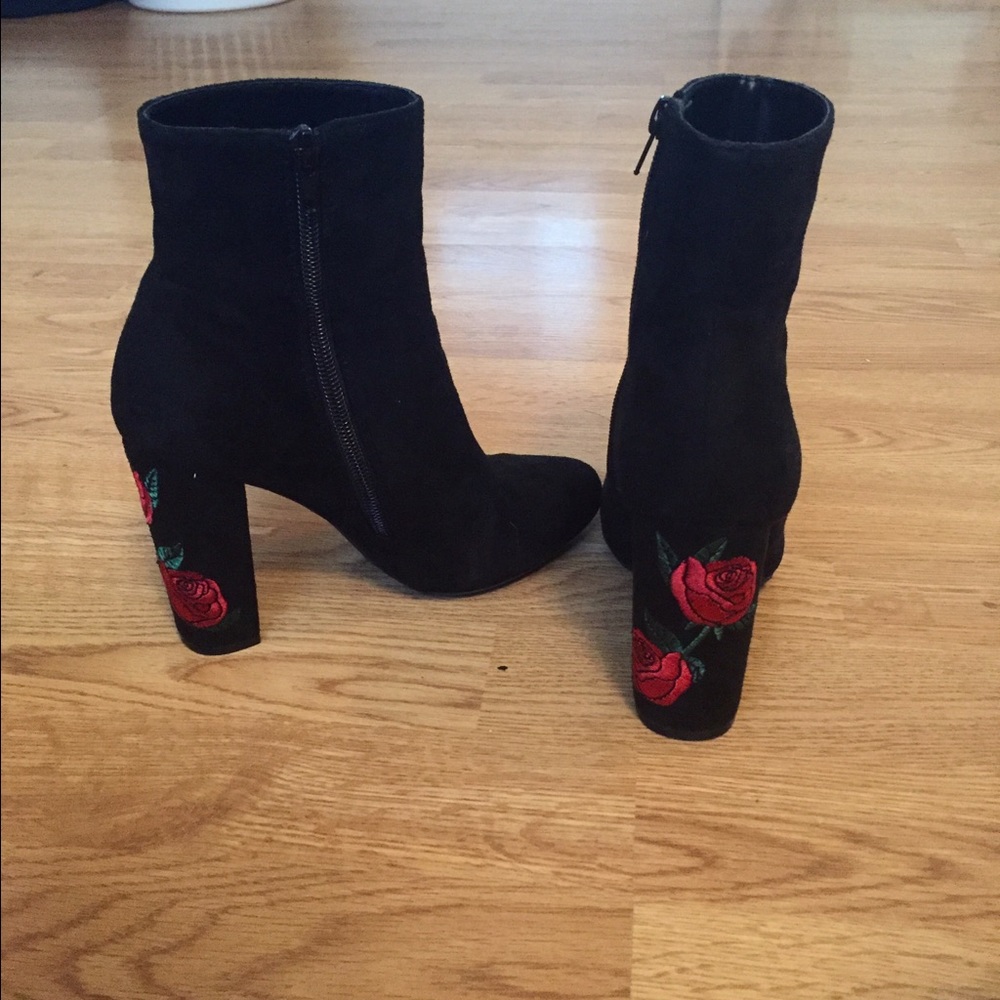 Rose embroidered booties