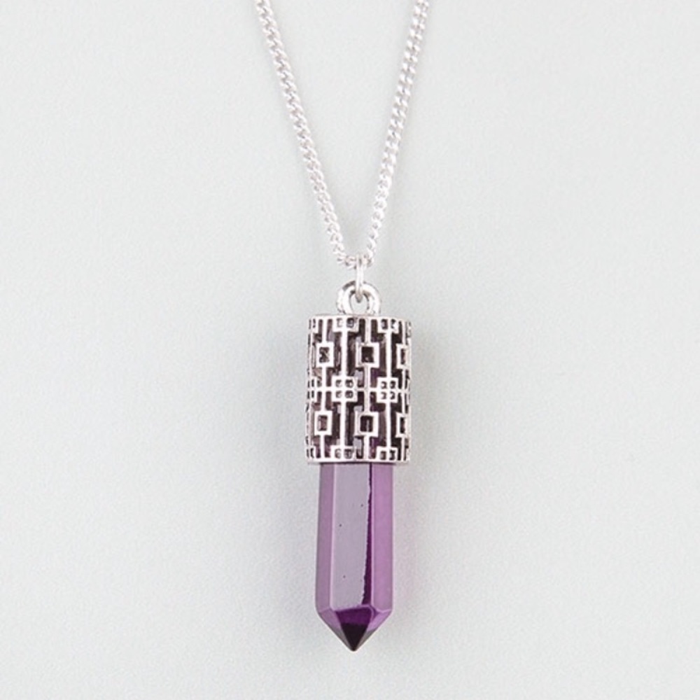 TILLYS PURPLE PENDANT NECKLACE