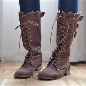 Tie up Leather Boots