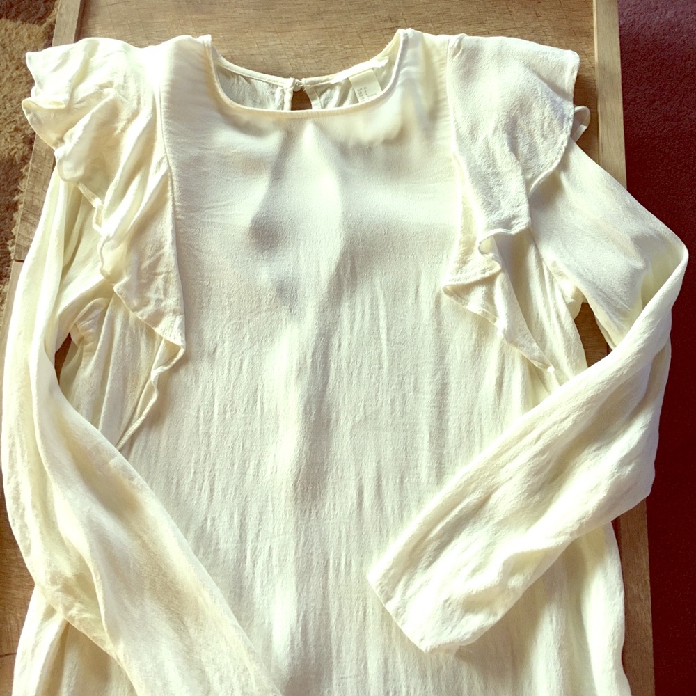 LAST🔥CHANCE SALE! On-Trend Ruffle long-sleeve👌🏻