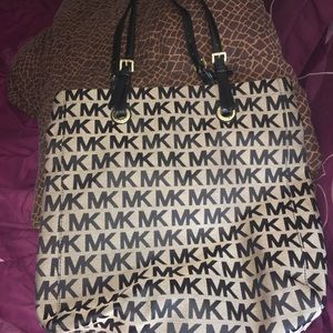 Michael Kors tote