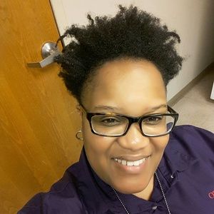 Meet your Posher, Shawana