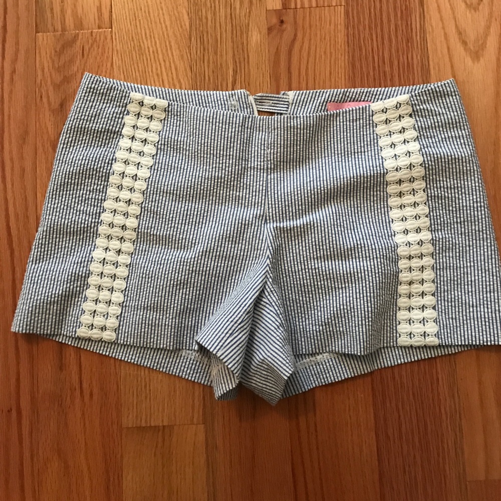 only worn once Lilly Pulitzer Shorts!!