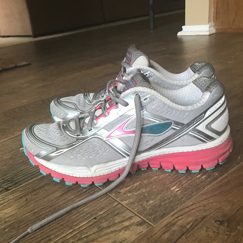 8th edition Brooks Ghost