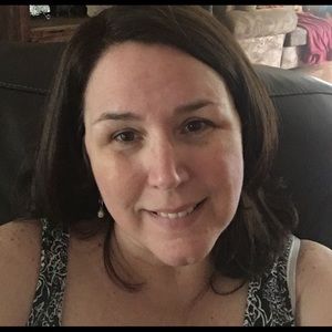 Meet your Posher, Leslie