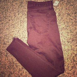 1969 mid rise Burgundy legging jeans