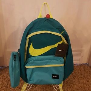 BNwt NIKE green/blue backpack