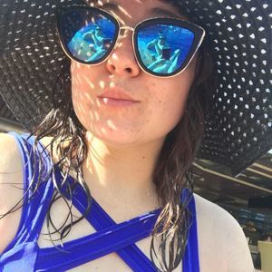 Meet your Posher, Jennifer