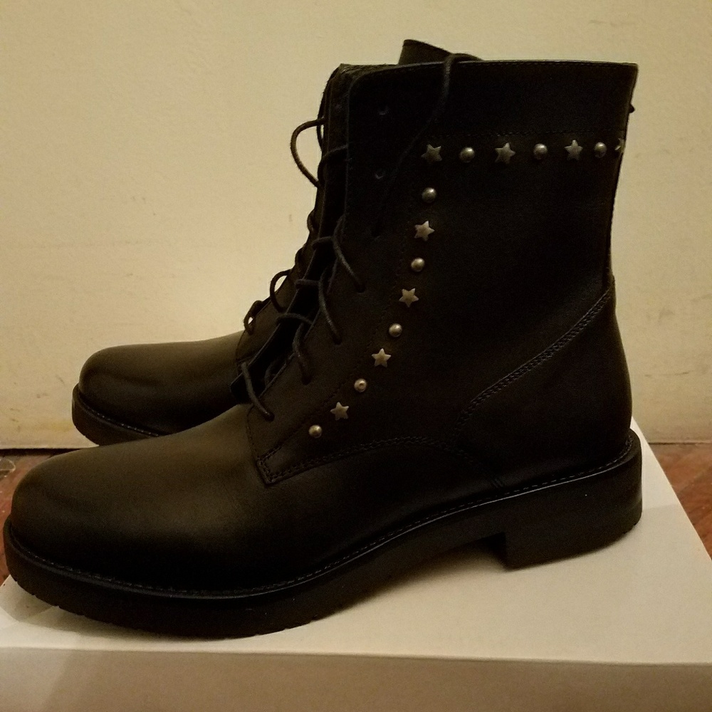 SOLD!!!! SOLD!! Barney' s boots