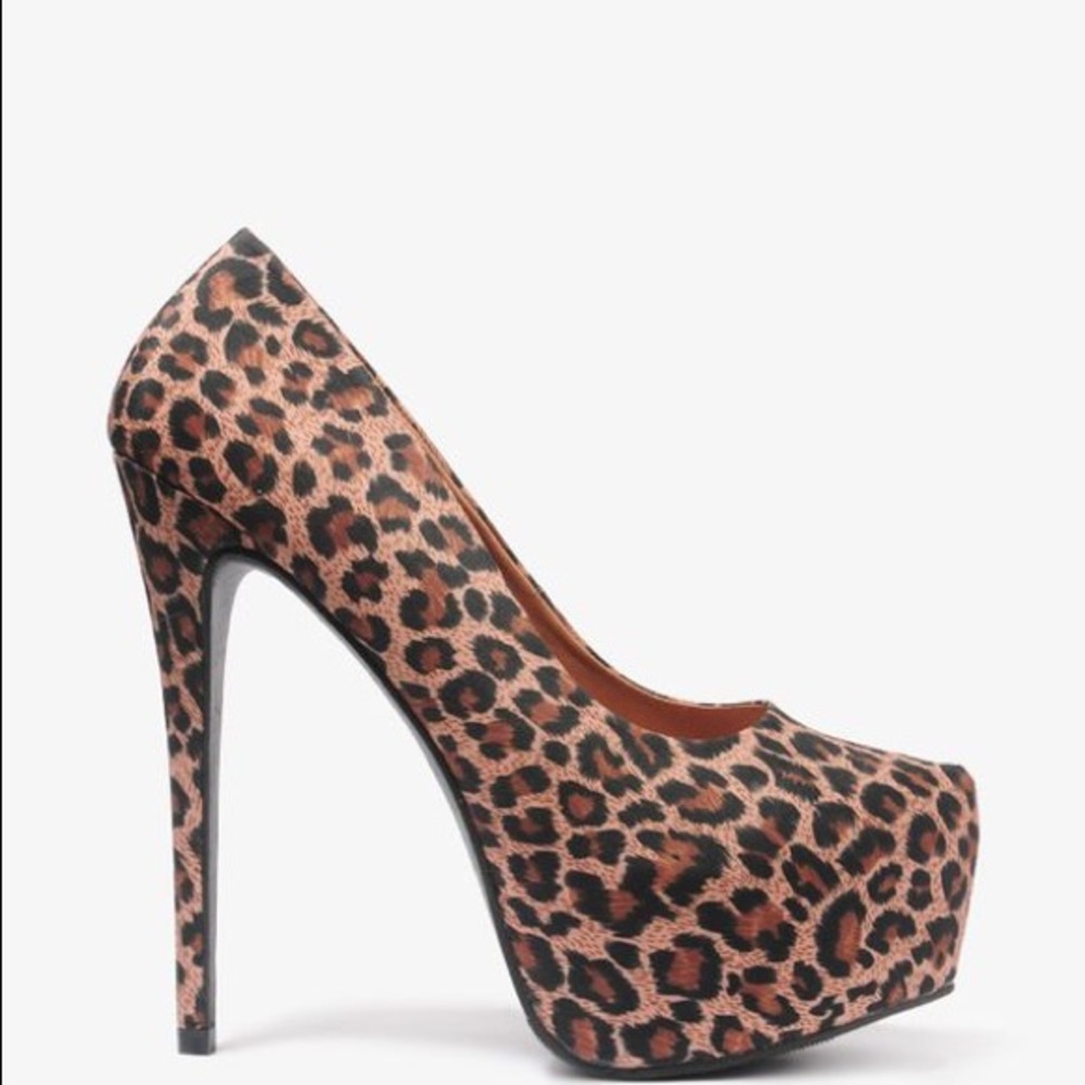 Forever 21 leopard print platform pumps
