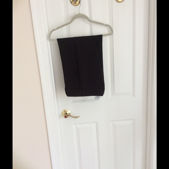 Ann Taylor Loft cropped ponte pants - Picture 3 of 3