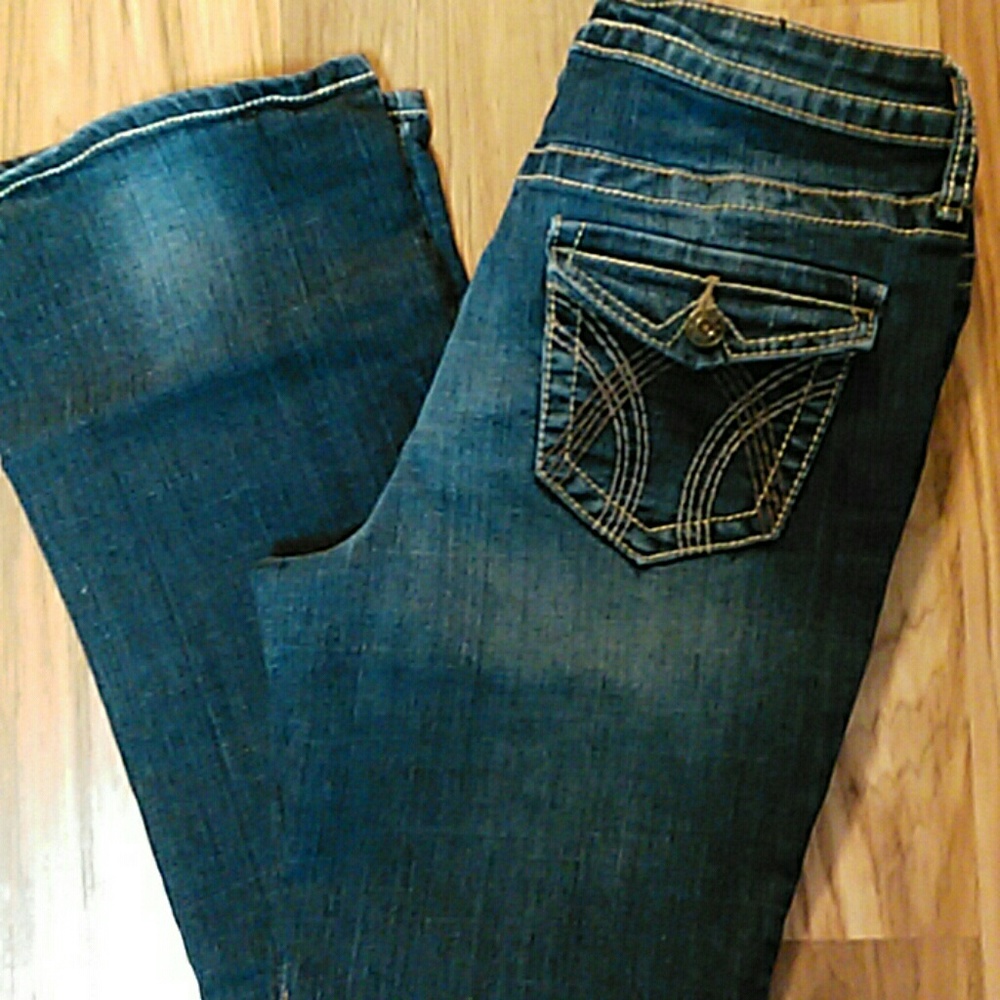 ana Jeans