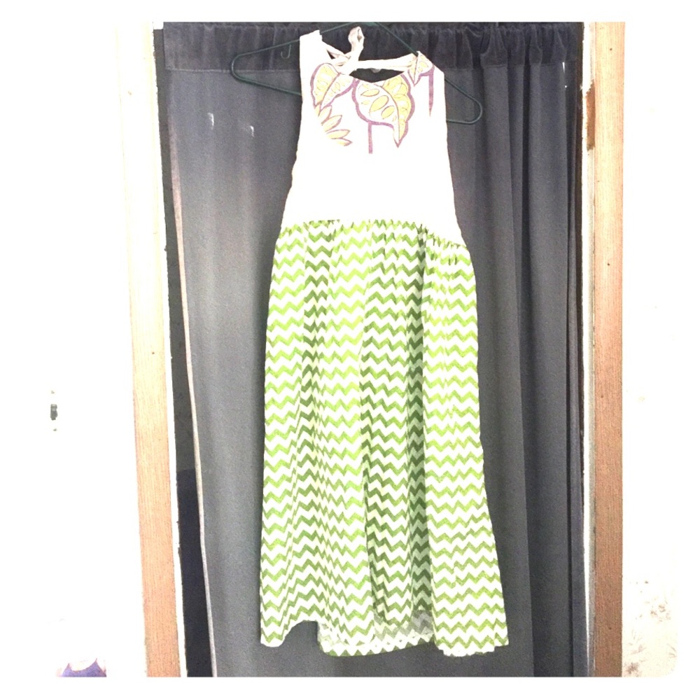 Summer dress, flowy, comfy & flattering!!