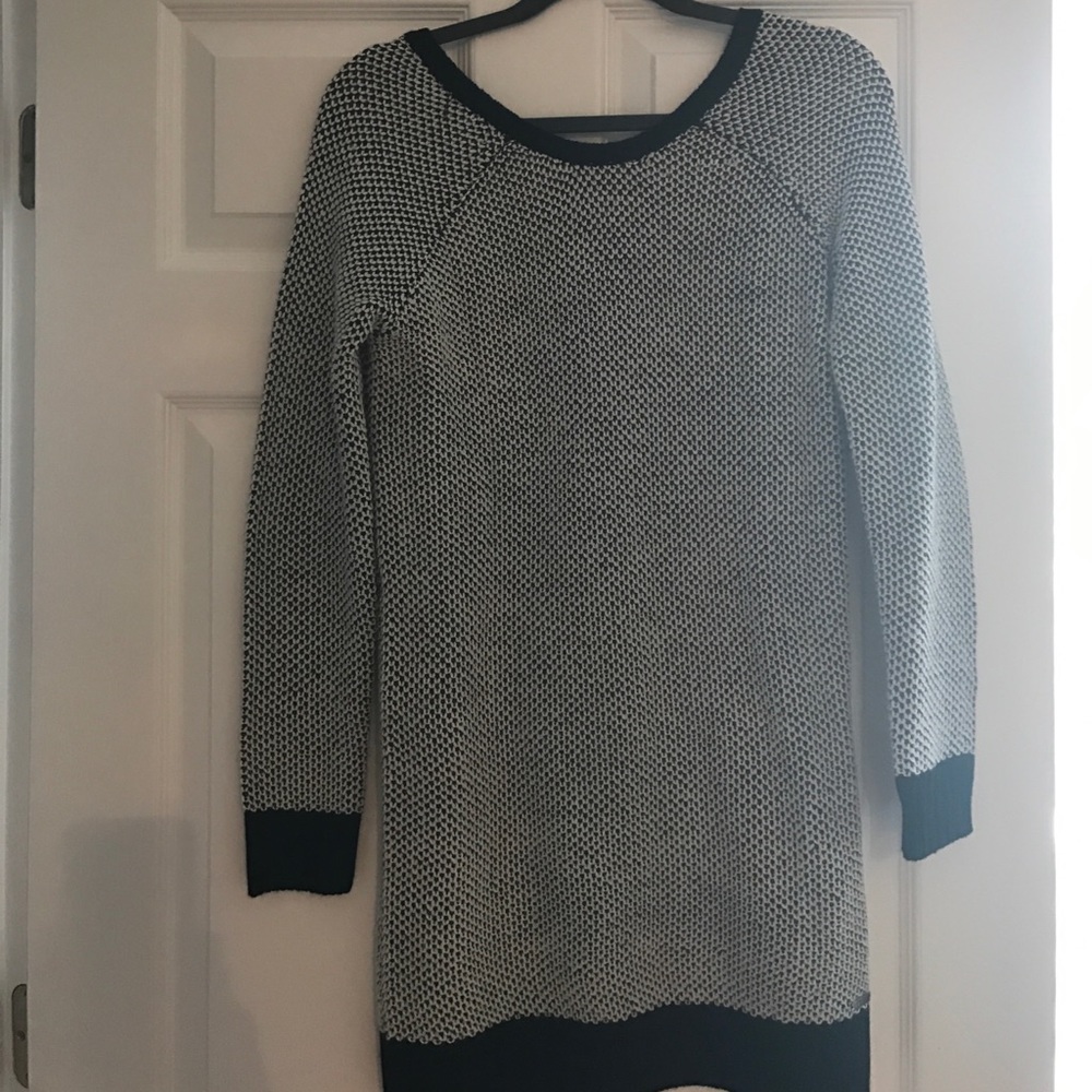 GUESS scoop neck long sweater.
