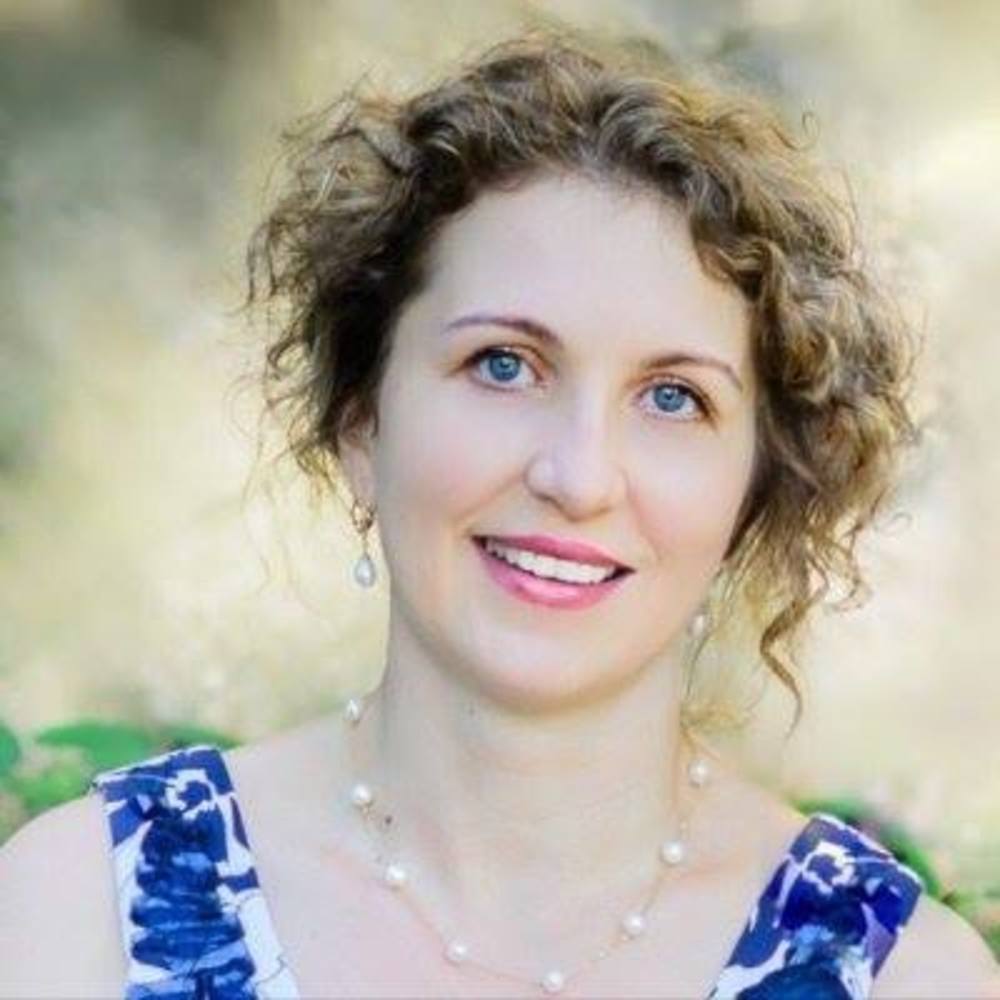 Meet your Posher, Elena