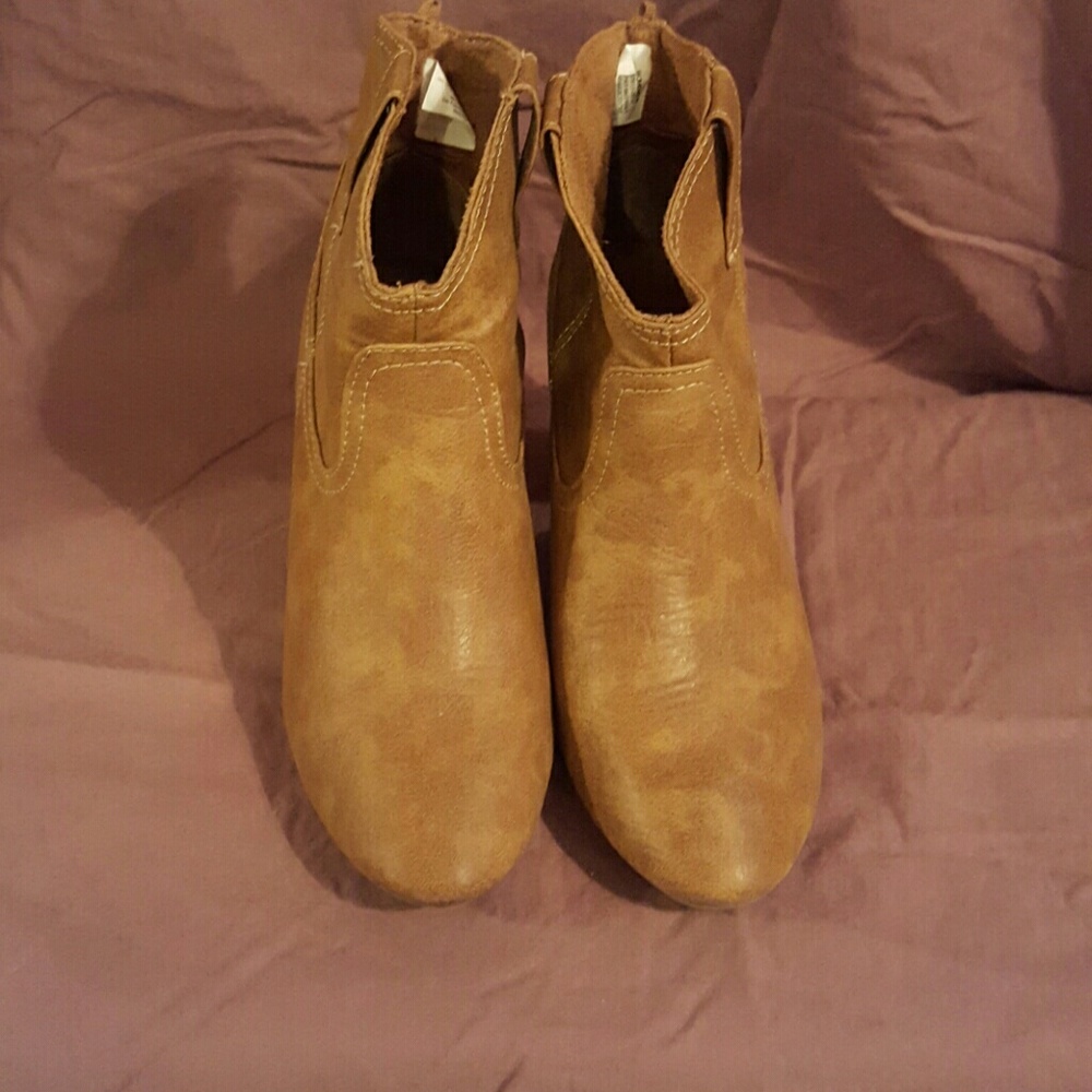 Brown Ankle Boots size 8