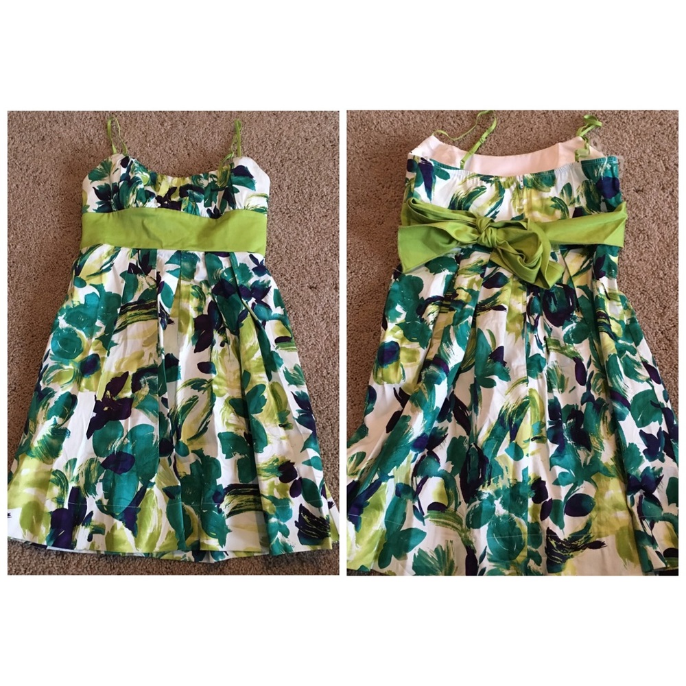 Women's/Junior's dress