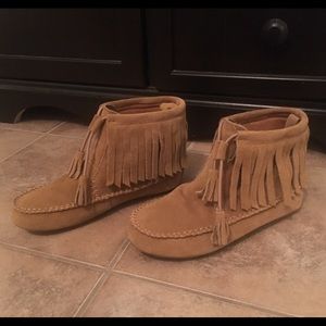 Lucky brand fringe moccasins