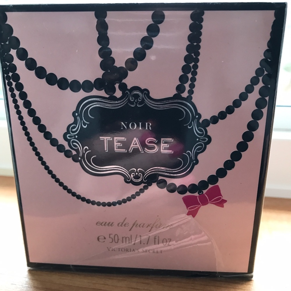 Tease perfume by Victoria secret.