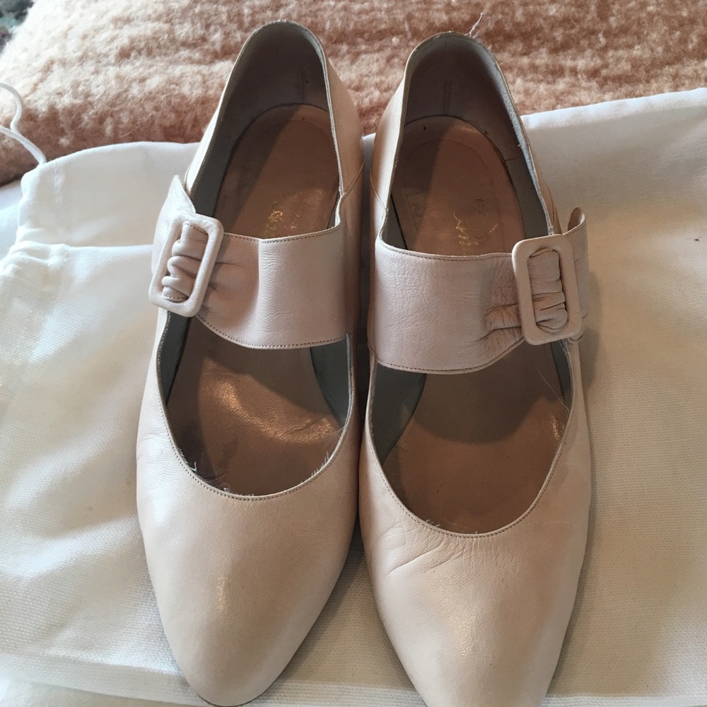 Gorgeous Boutique Andodorra 6 and 1/2
