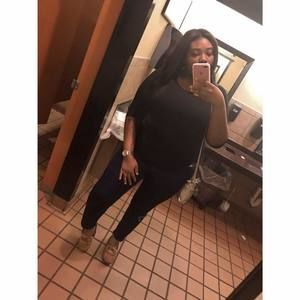 Meet your Posher, Shaina